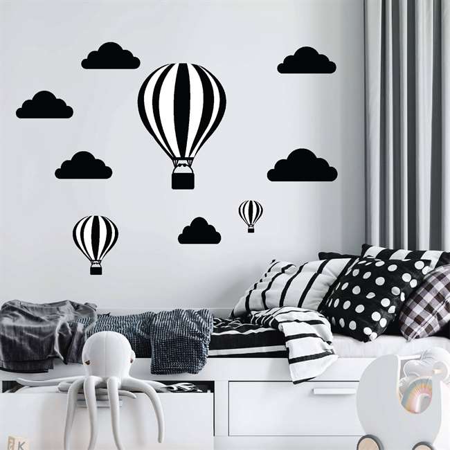 Siyah Uçan Balonlar ve Bulut Bebek Çocuk Odası Sticker